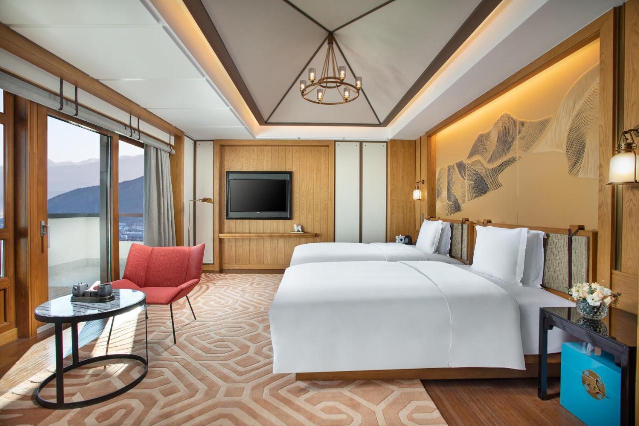 Hotel Indigo Diqing Moonlight City By Ihg Shangri-La Exterior photo